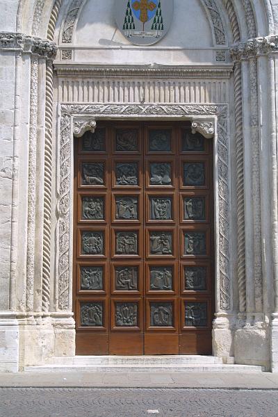 00730.jpg - The door of the Duomo