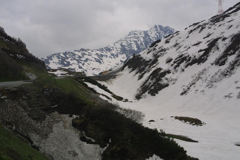 00039.jpg - The road ahead.
