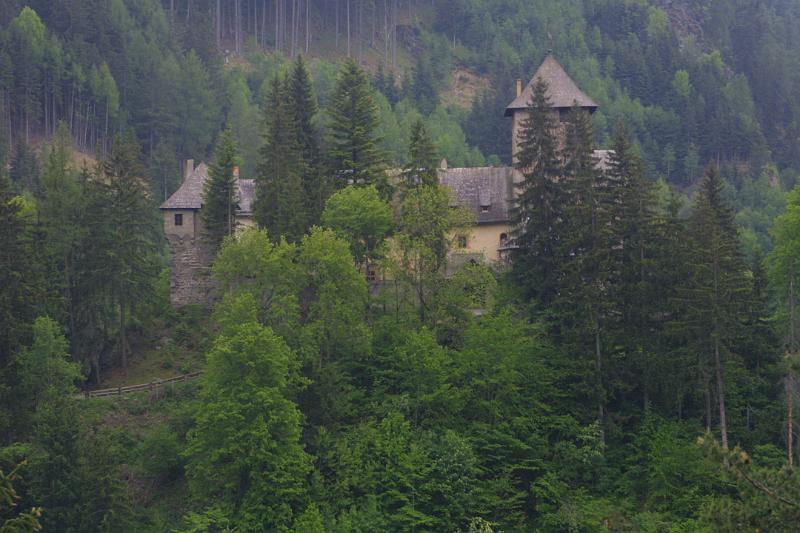 00046.jpg - Cool building on a hill. Turns out its Trisanna castle at Tobadill.