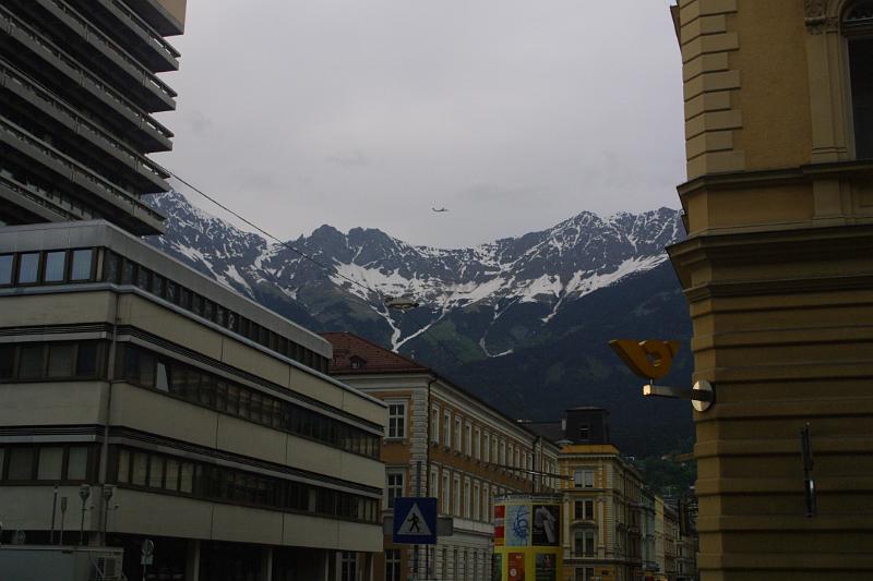 00060.jpg - Plane flying over Innsbruck