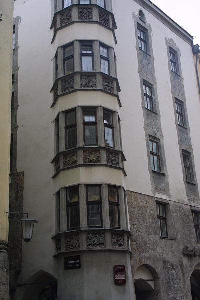 00112.jpg - Corner tower on the Katzunghaus