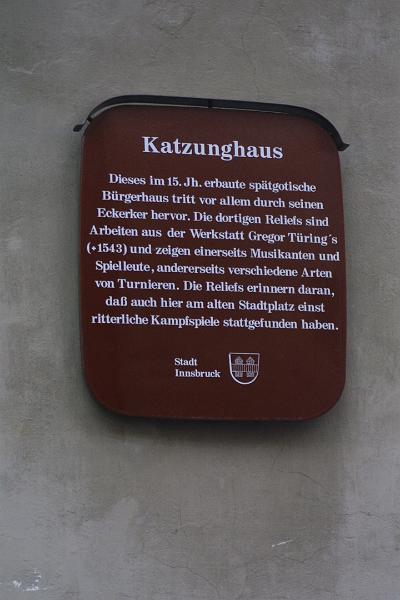 00115.jpg - Plaque on the side of the Katzunghaus