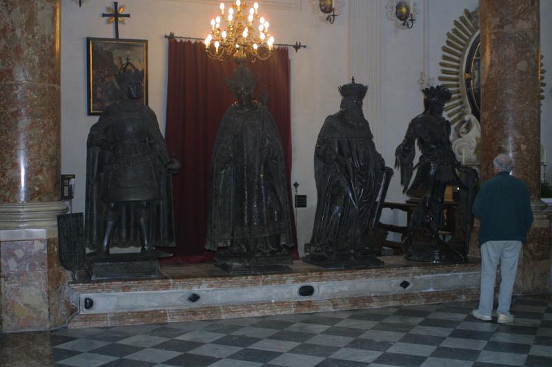 00123.jpg - Statues inside the Hofkirche.