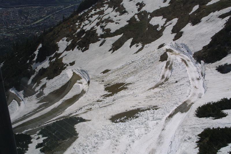 00158.jpg - We're above the snow line