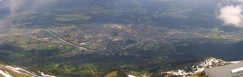 00162.163.164.165.jpg - A panorama of Innsbruck from on top of the mountain at the cable car station.