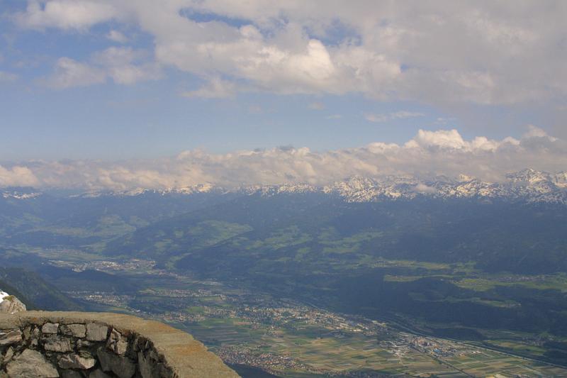 00183.jpg - View of the Inns valley from Hafelekerspitze