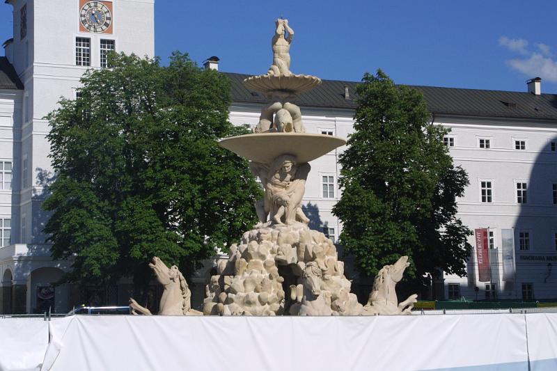 00309.jpg - Fountain in Residenzplatz, Salzburg