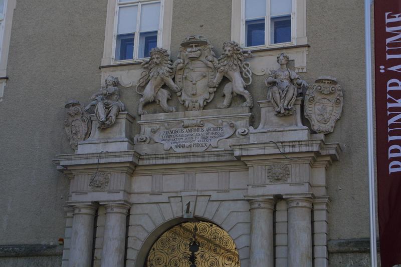 00310.jpg - Doorway to the Residenz.