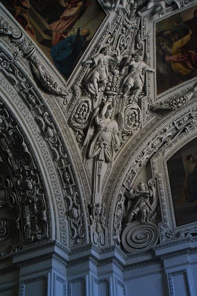 00321.jpg - Detail of the ceiling in the Dom