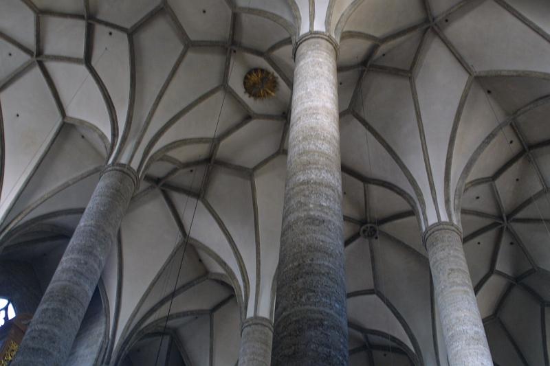 00338.jpg - Inside the Franziskaner kirche
