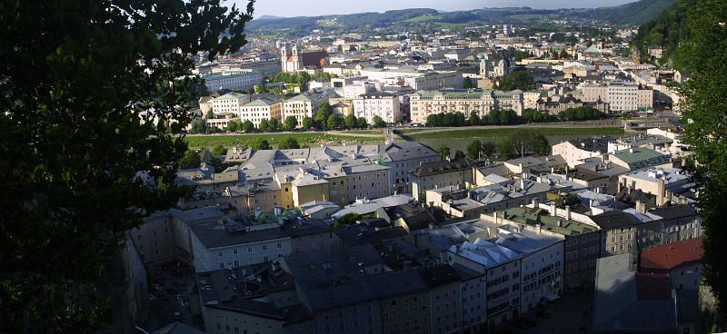 00350.351.jpg - View from the top of the Mönchsberg.