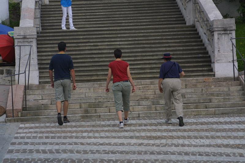 00580.jpg - Heading up the stairs to the church.
