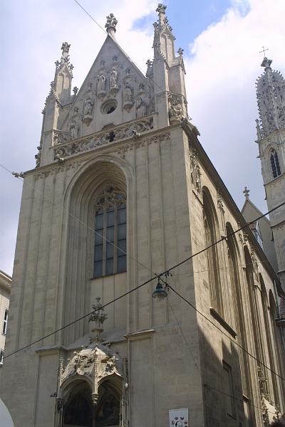 00468.jpg - Front of the Maria am Gestade cathedral.