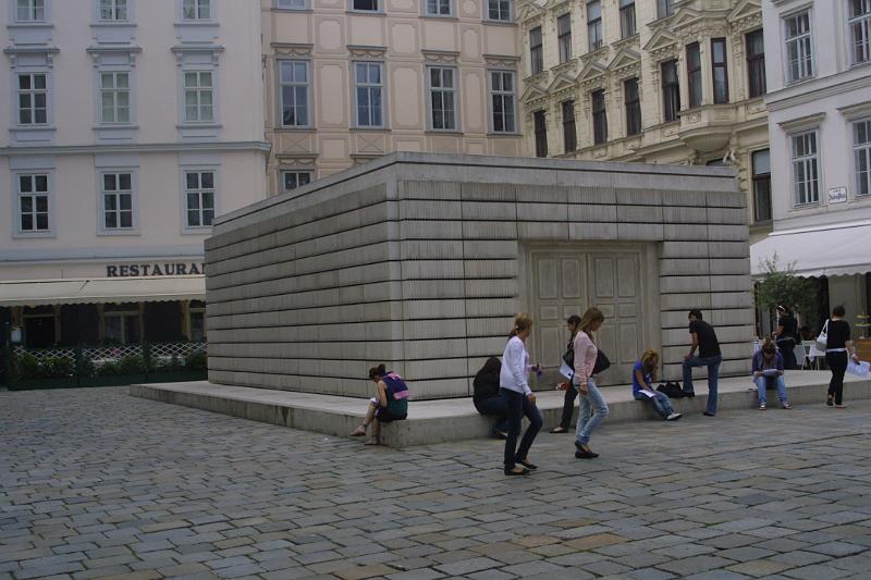 00474.jpg - Holocaust Memorial, Judenplatz, Vienna