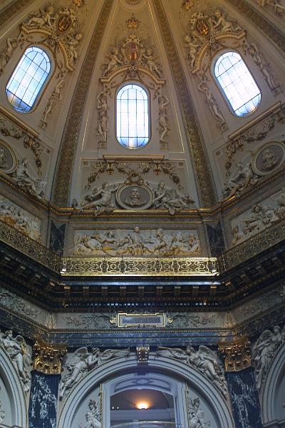 00502.jpg - Inside the Kunsthistorisches Museum cupola rotunda.