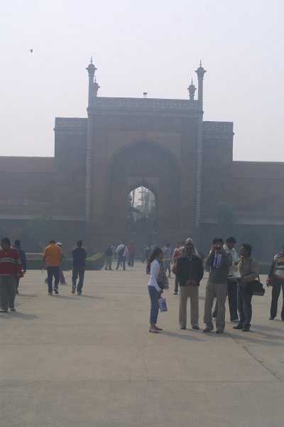 2151000_OuterGateTajMahal.jpg - Side gate House of the Taj Mahal.