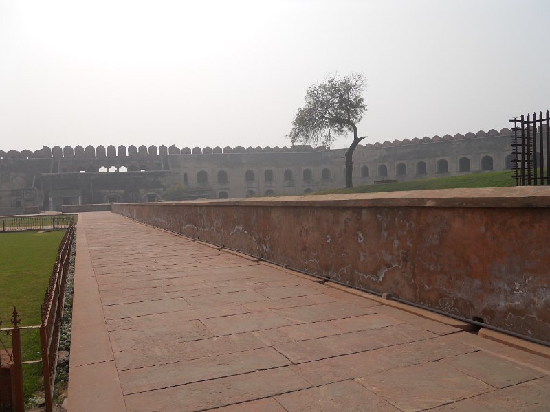 2160266_InsideAgraFort.jpg - Inside the Agra Fort.