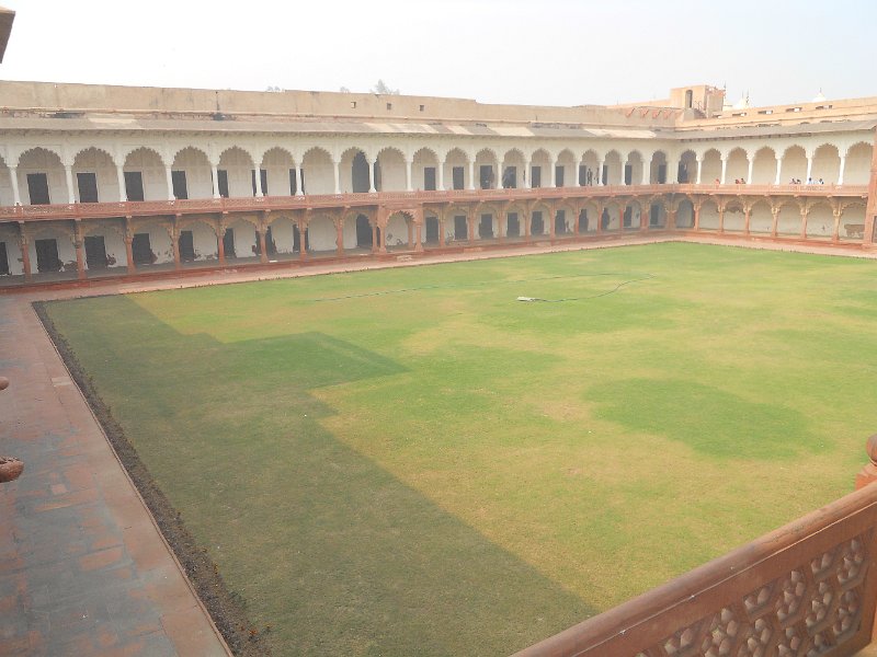 2183292_AgraFort.jpg - The Agra Fort.