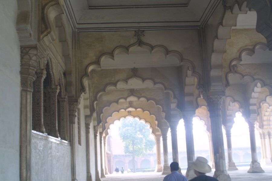 2185000_Diwan-i-AmAgraFort.jpg - Diwan-i-Am. The Agra Fort.