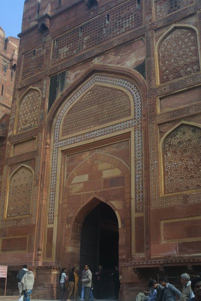 2191000_GateAgraFort.jpg - Gate of the Agra Fort.