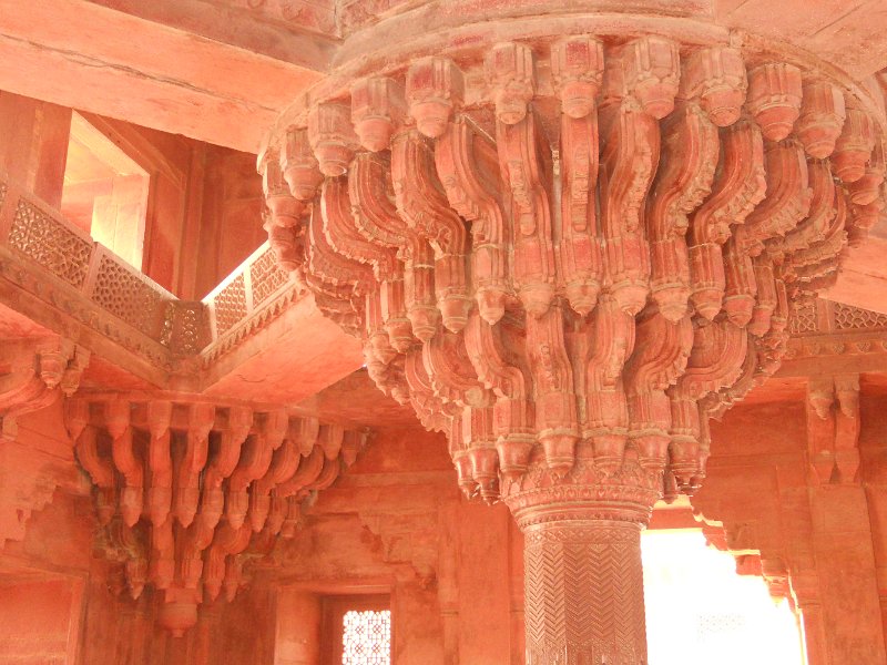 2198309_FatehpurSikri.jpg - Central pillar of the Diwan-i-Khas. Fatehpur Sikri.