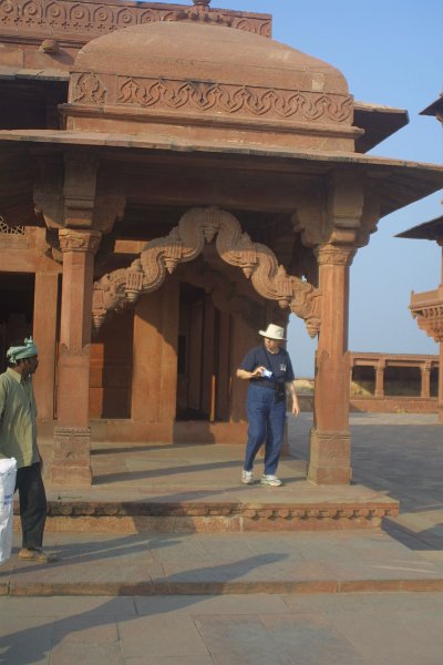 2202000_FatehpurSikri.jpg - The Astrologer's seat. Fatehpur Sikri.