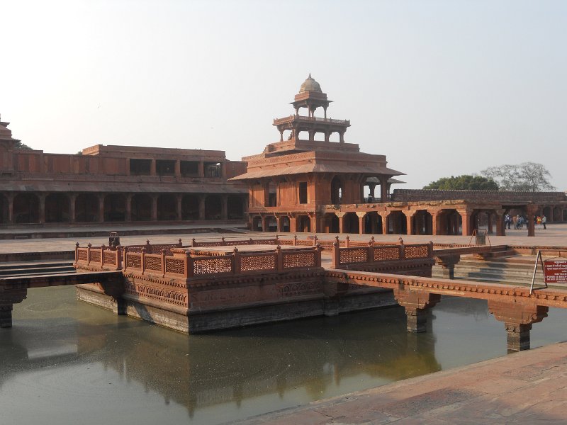 2208327_FatehpurSikri.jpg - Audience hall and Anup Talao with the Panch Mahal in the background. Fatehpur Sikri.