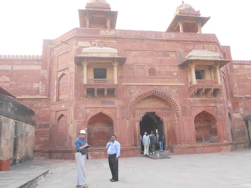 2211331_FatehpurSikri.jpg - Jim and guide in front of the Jodha Bai Palace. Fatehpur Sikri.