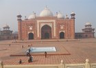 2132231_MosqueFromTheTajMahal