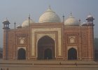 2133000_MosqueAtTajMahal