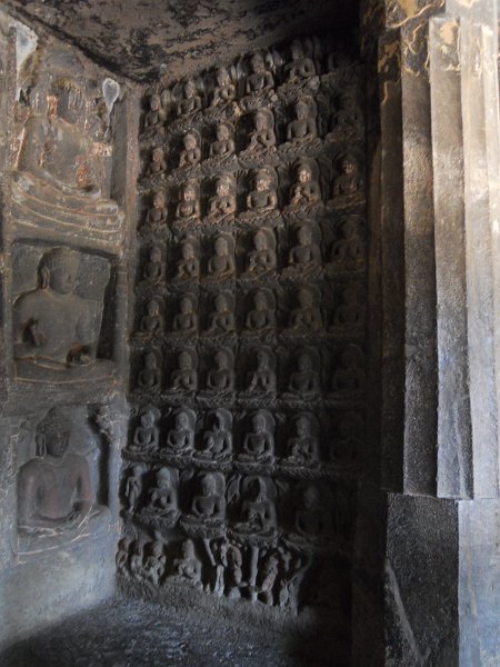2057126_AjantaCaves.jpg - The Ajanta Caves.
