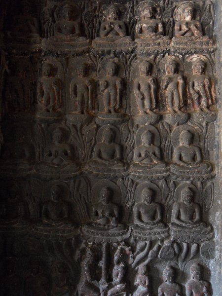 2057128_AjantaCaves.jpg - The Ajanta Caves.