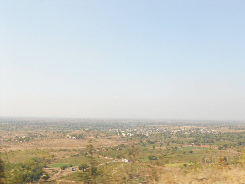 2059134_OnTheRoadToAjanta.jpg - Countryside around the Ajanta Caves.