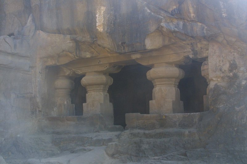 2076000_ElloraCaves.jpg - The Ellora Caves.