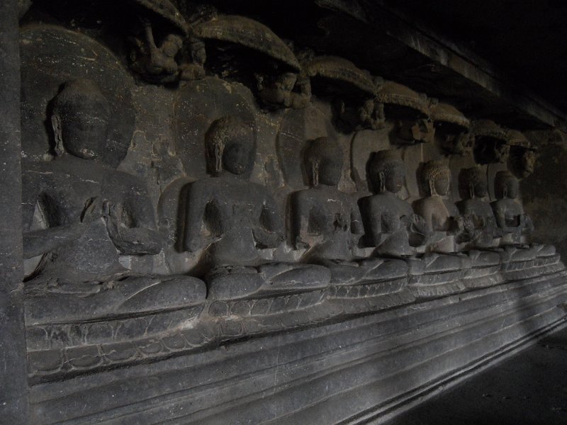 2094185_ElloraCaves.jpg - The Ellora Caves.
