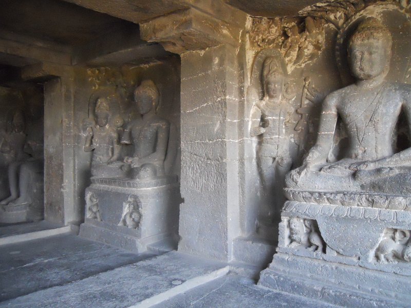 2095186_ElloraCaves.jpg - The Ellora Caves.