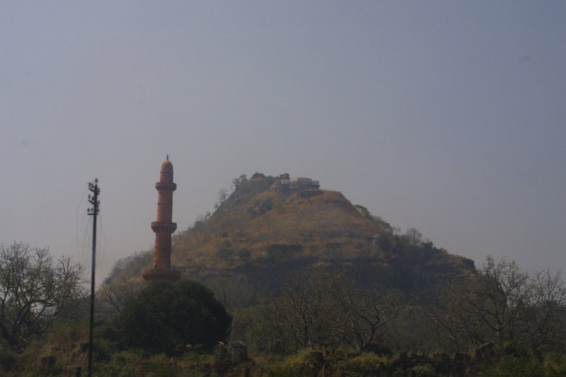 2112000_ChandMinarAndMugalPavilionDualatabad.jpg - Chand Minar and the Mugal Pavilion at Daulatabad Fort near the Ellora Caves.