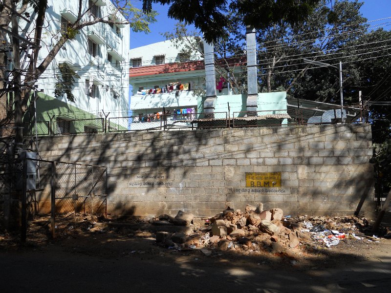 1012582_DefenseColony.jpg - Street sceen in Bangalore.