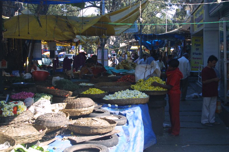 1067000_Bangalore.jpg - Flower market in Bangalore.