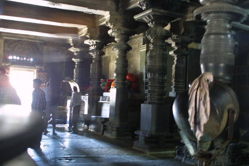 1454000_InsideBelurTempleKarnataka.jpg - Inside the Chennakesava Temple, Belur