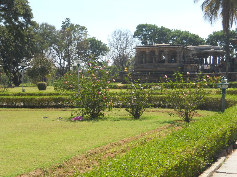 1468771_HalebiduTempleKarnataka.jpg - Garden around Hoysaleswara Temple, Halebidu.