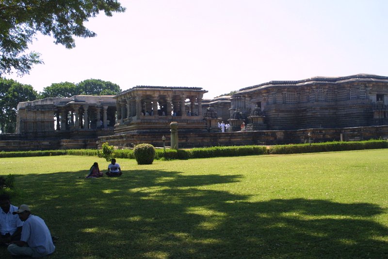 1470000_HalebiduTempleKarnataka.jpg - Hoysaleswara Temple, Halebidu.