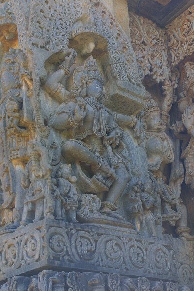 1487000_DetailsHalebiduTempleKarnataka.jpg - Wall carving at the Hoysaleswara Temple, Halebidu