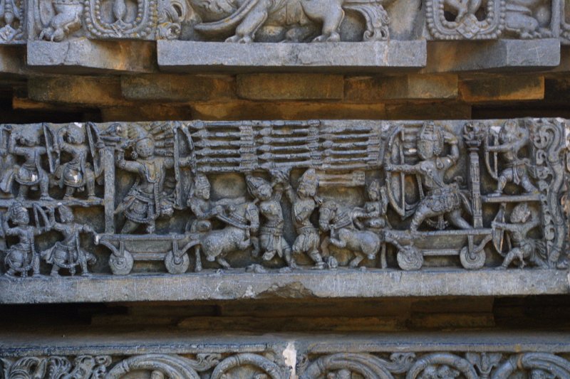 1489000_DetailsHalebiduTempleKarnataka.jpg - Wall carving at the Hoysaleswara Temple, Halebidu