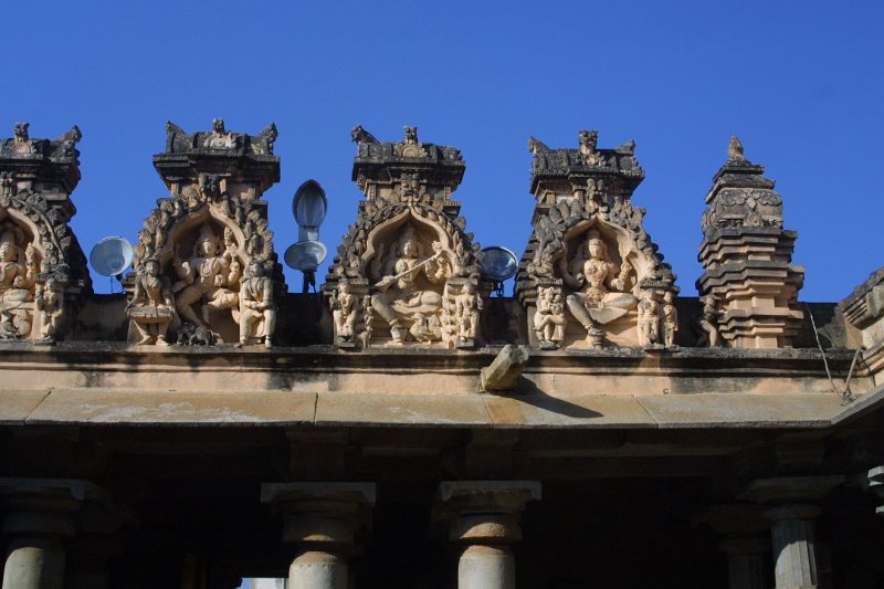 1523000_DetailSrivanaBegolaTempleKarnataka.jpg - Temple details. Sharavanabelagola.