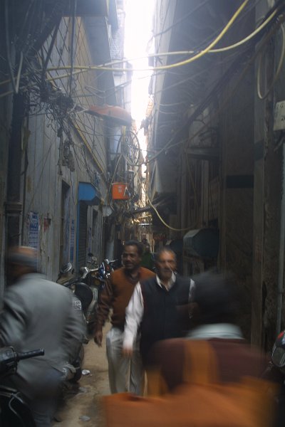 2293000_MoreWiringChaosInDelhi.jpg - More wiring chaos in Delhi.