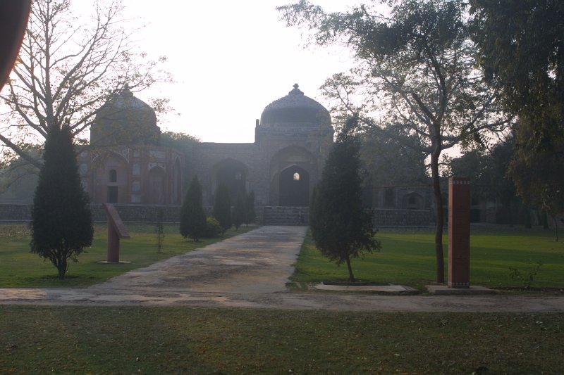 2315000_AfsarwalaTombNearHumayunsTomb.jpg - Afsarwala Tomb near Humayun's Tomb. Delhi.