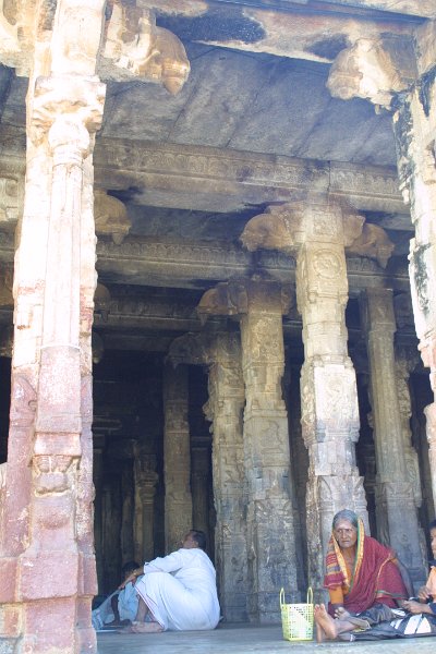 1150000_InsideTemple2Hampi.jpg - Virupaksha Temple. Hampi.