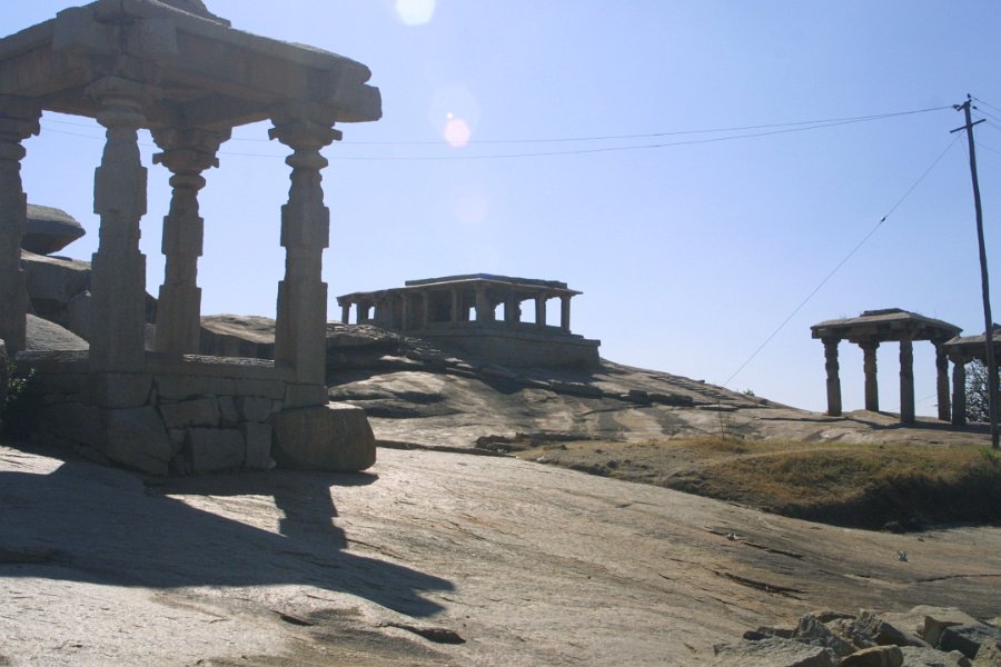 1156000_RuinsOnHill2Hampi.jpg - Ruins on the hill above the temple. Hampi.