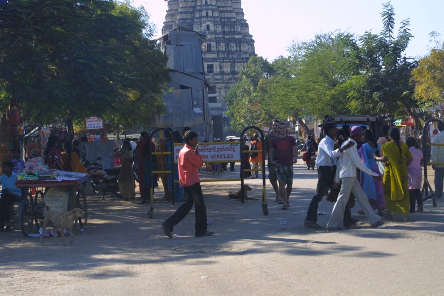 1187000_Hampi.jpg - Hampi Bazaar.